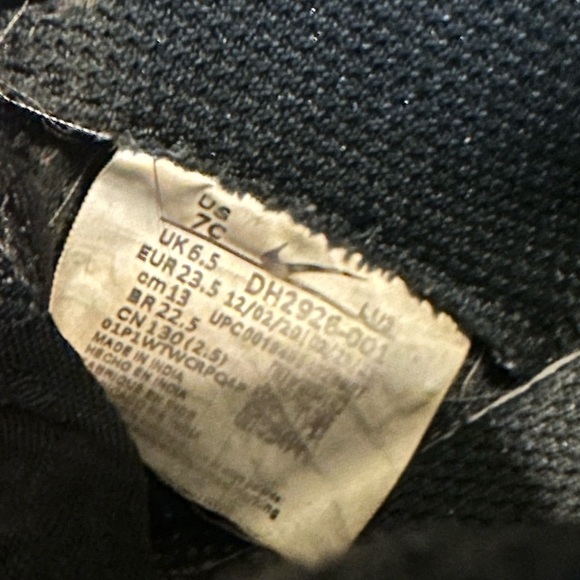 Nike Air Force 1 - Picture 7 of 7